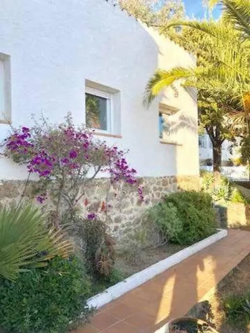 Amplio Apartamento Con Jardin En Almadrava Roses