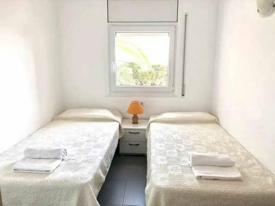 Apartament Amplio Apartamento Con Jardin En Almadrava Roses Hiszpania